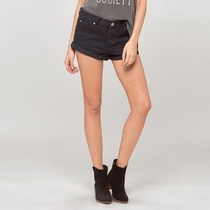 AMUSE SOCIETY Crossroad Black Denim Short - Sz 27